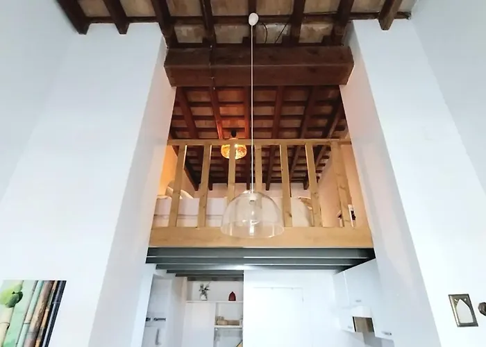 Buhardilla Cruz Vieja Apartmán